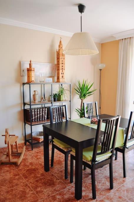 סביליה El Apartamento De Trini מראה חיצוני תמונה
